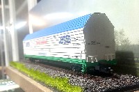 Eurotrain: крытый вагон автовоз модель 11-1291 РТА № 58570482 (с надписями)