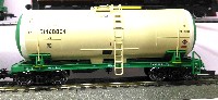 Eurotrain: 4-осная цистерна бензин модель 15-5103 № 51460004