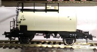 Pullman (ESU): 2-осная цистерна СЖД "М-Кв" №185-374 бензин 24т трофейная (арт. 36247)